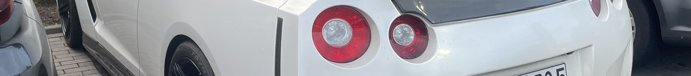 Nissan GT-R 2011