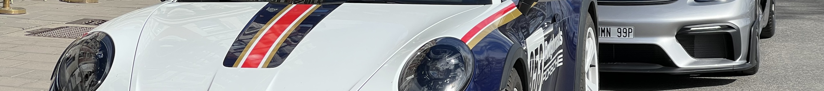 Porsche 992 Dakar