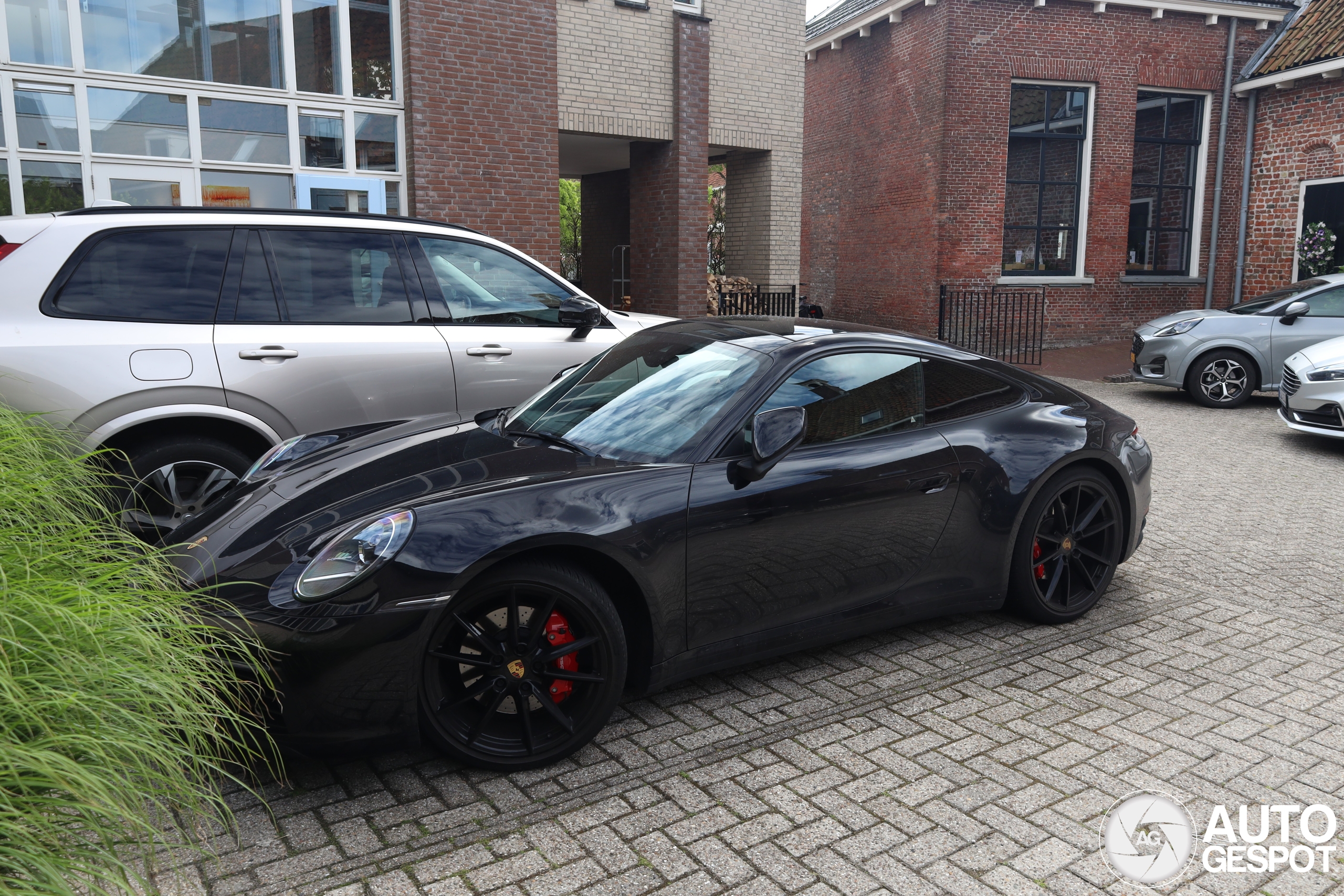 Porsche 992 Carrera 4S