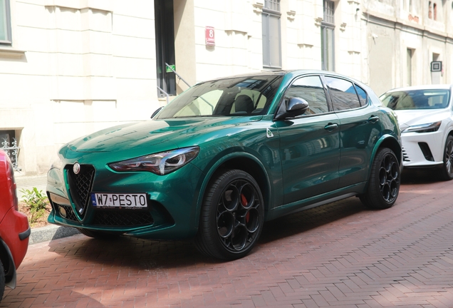 Alfa Romeo Stelvio Quadrifoglio 2023