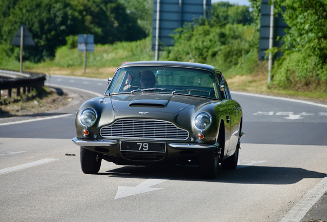Aston Martin DB6 Vantage MKI