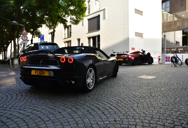Aston Martin Vantage GT8