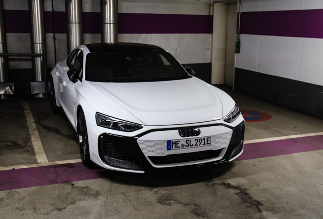 Audi RS E-Tron GT 2025
