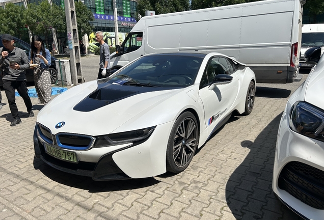 BMW i8