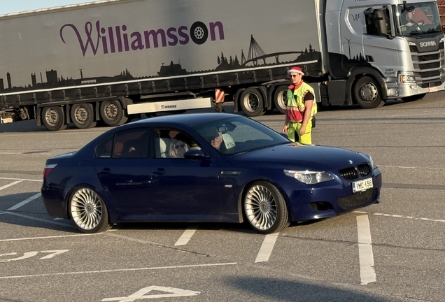 BMW M5 E60 2005