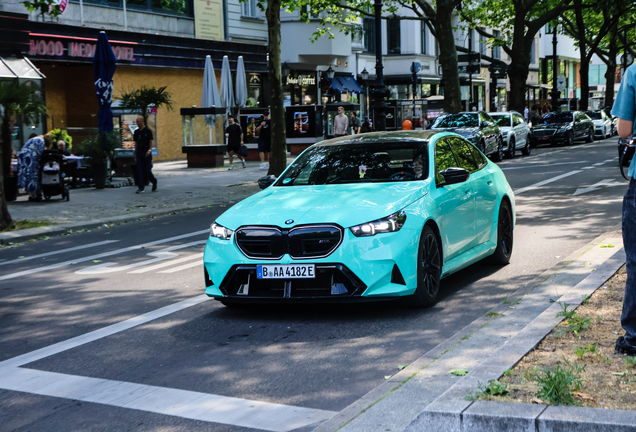 BMW M5 G90