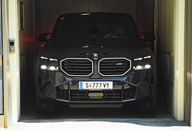 BMW XM G09