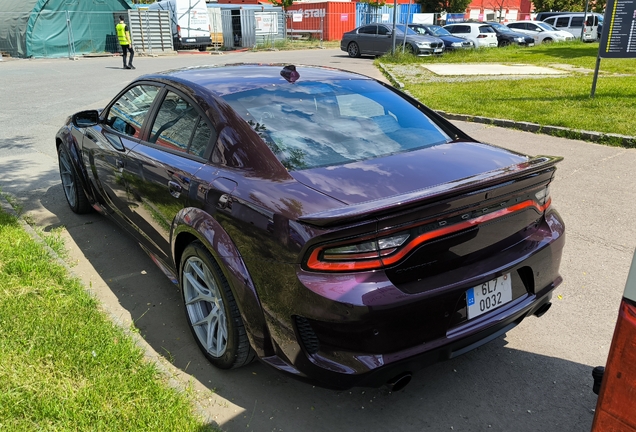 Dodge Charger SRT Hellcat Widebody