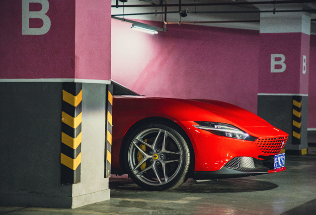 Ferrari Roma Spider
