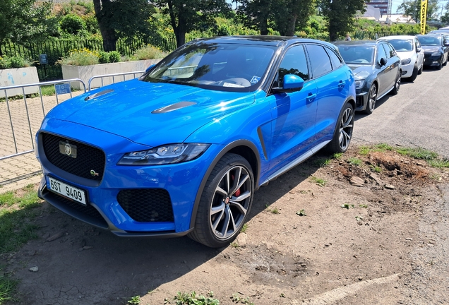 Jaguar F-PACE SVR
