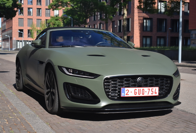 Jaguar F-TYPE P450 75 Convertible