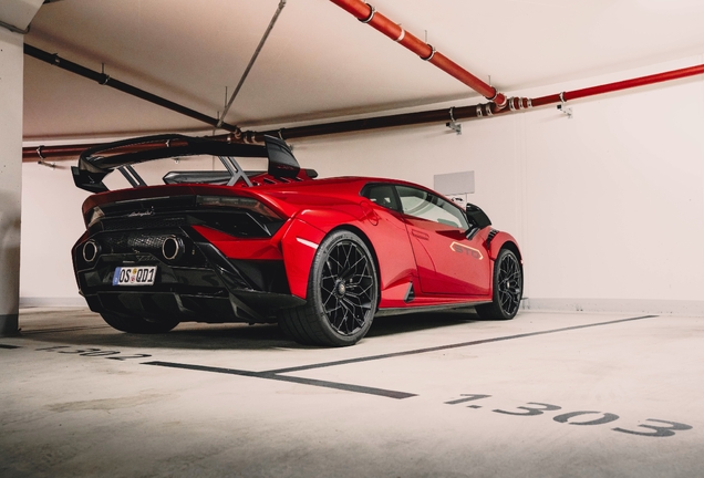 Lamborghini Huracán LP640-2 STO