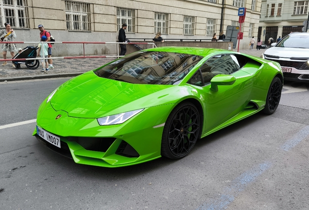 Lamborghini Huracán LP640-4 EVO