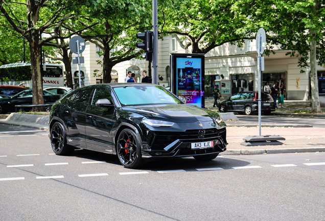 Lamborghini Urus Performante