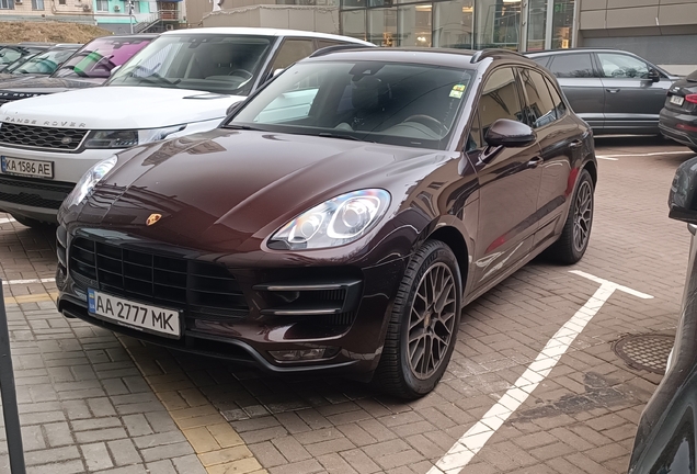 Porsche 95B Macan Turbo