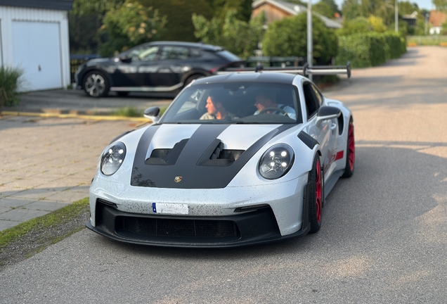 Porsche 992 GT3 RS Weissach Package