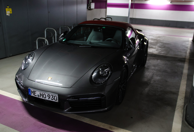 Porsche 992 Turbo Cabriolet
