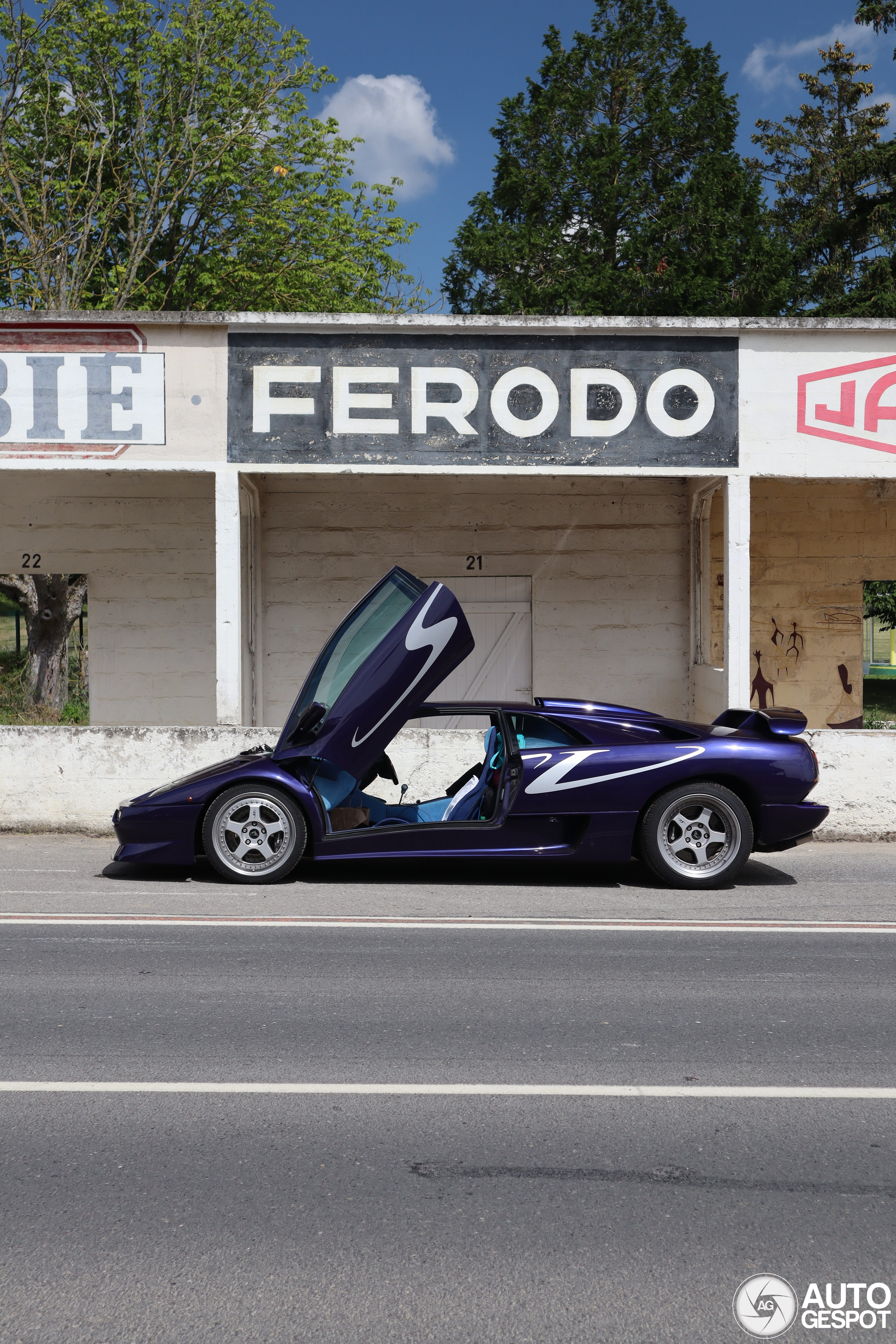 Lamborghini Diablo SV