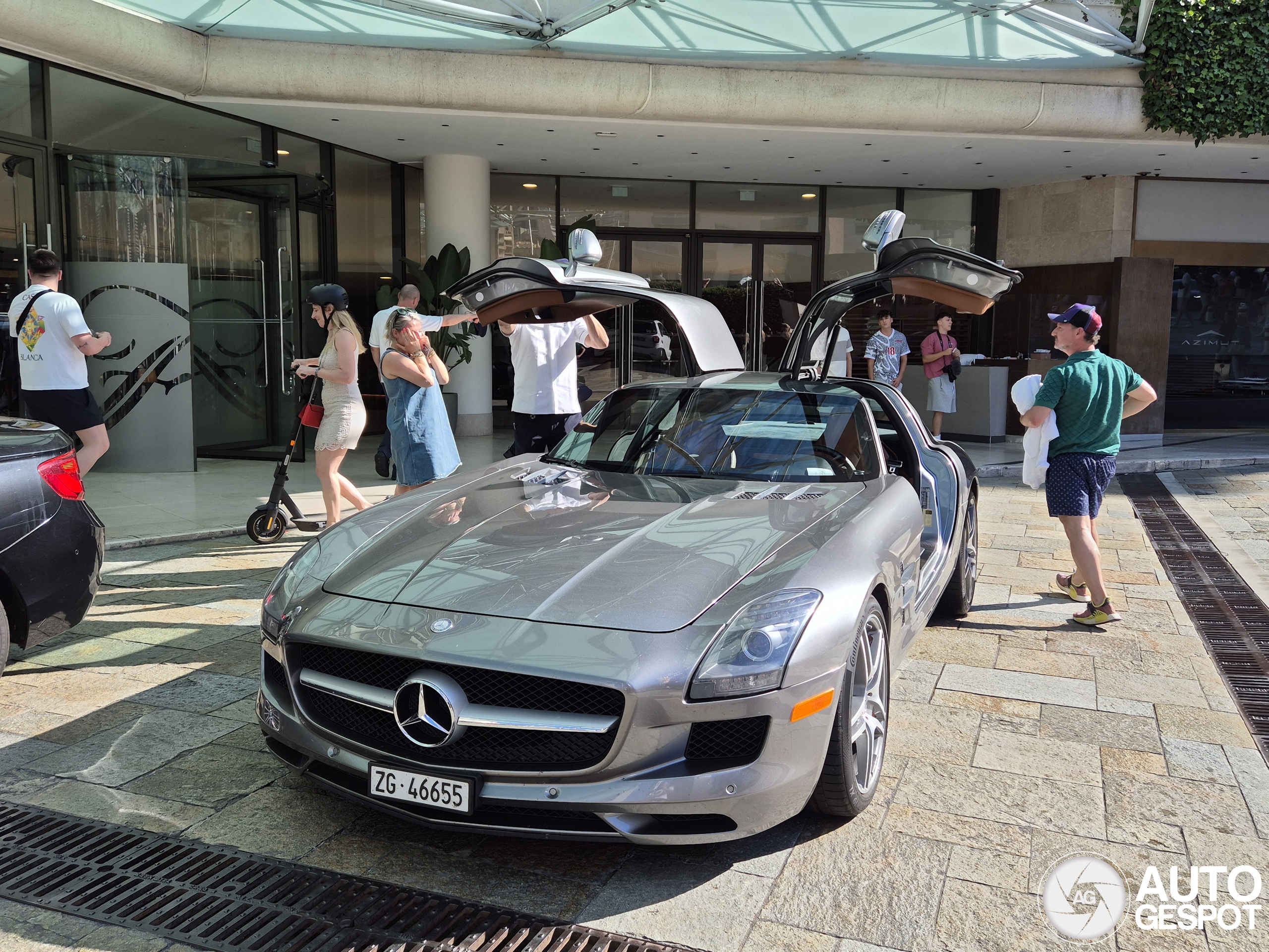 Mercedes-Benz SLS AMG