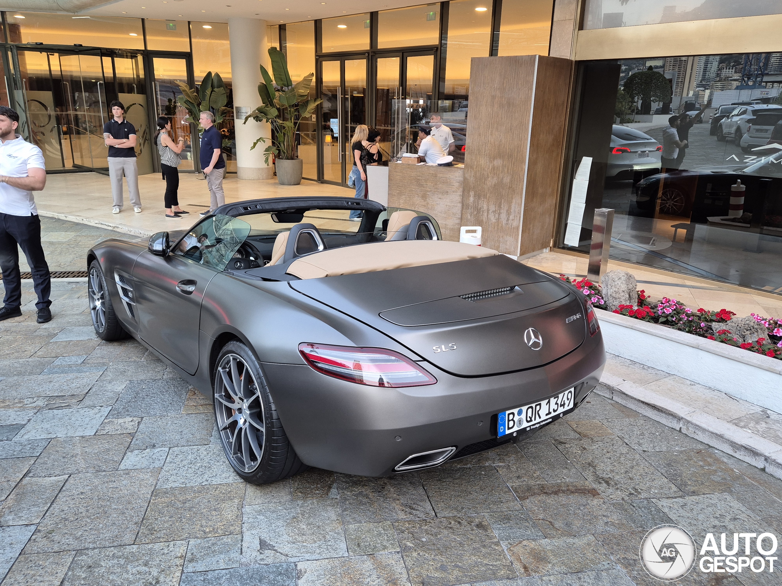 Mercedes-Benz SLS AMG Roadster