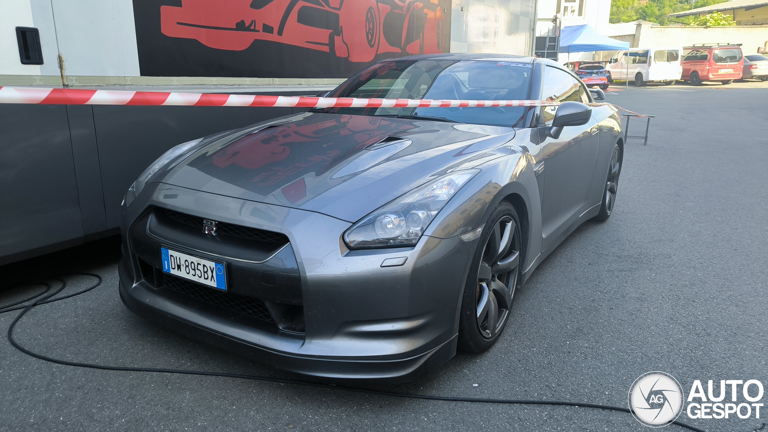 Nissan GT-R