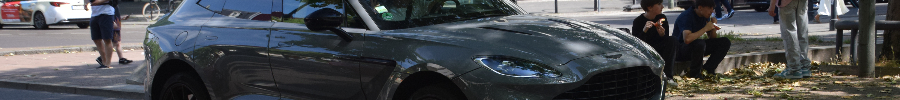 Aston Martin DBX