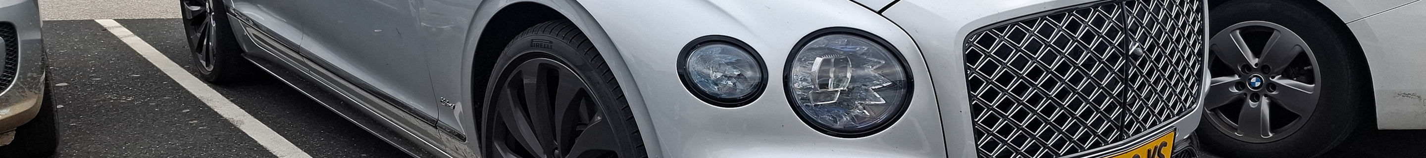 Bentley Flying Spur Hybrid