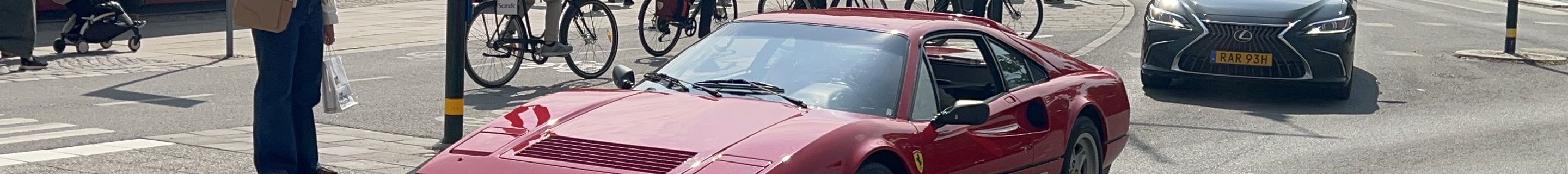 Ferrari 328 GTB