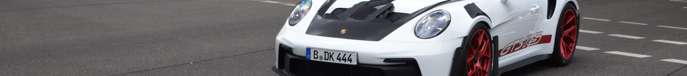 Porsche 992 GT3 RS MkI Weissach Package
