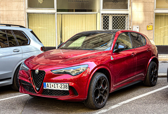 Alfa Romeo Stelvio Quadrifoglio 2023