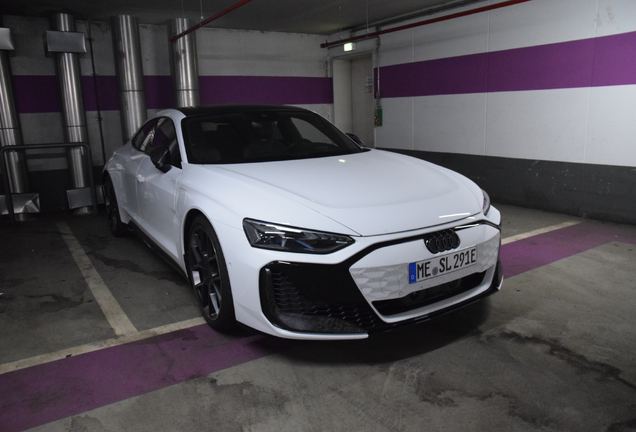 Audi RS E-Tron GT 2025