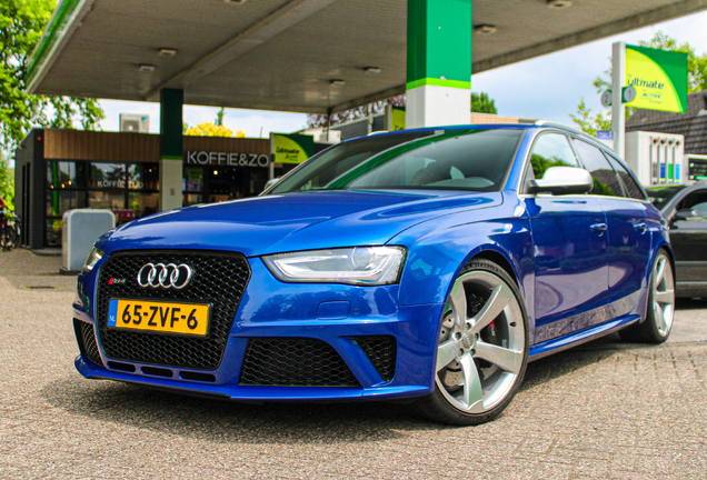 Audi RS4 Avant B8