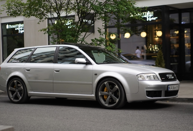 Audi RS6 Avant C5