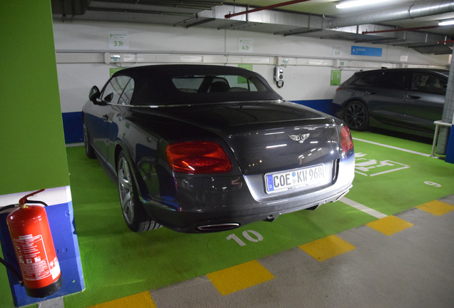 Bentley Continental GTC 2012