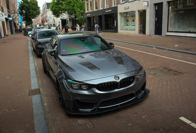 BMW M4 F82 Coupé Liberty Walk Widebody
