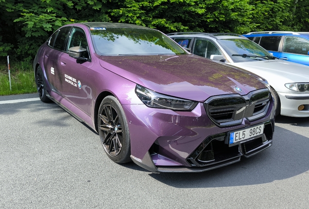 BMW M5 G90