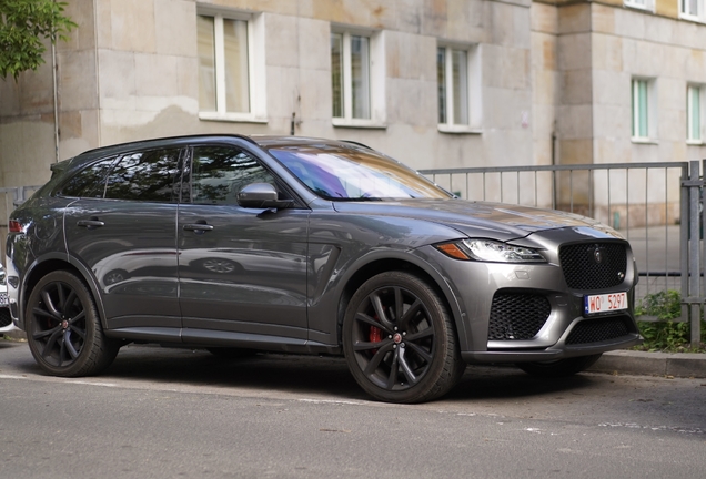 Jaguar F-PACE SVR