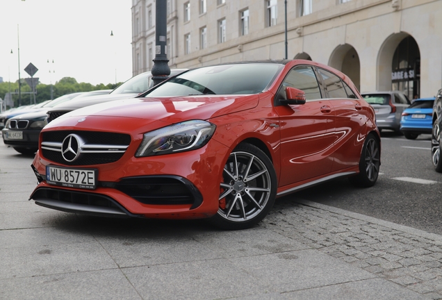 Mercedes-AMG A 45 W176 2015