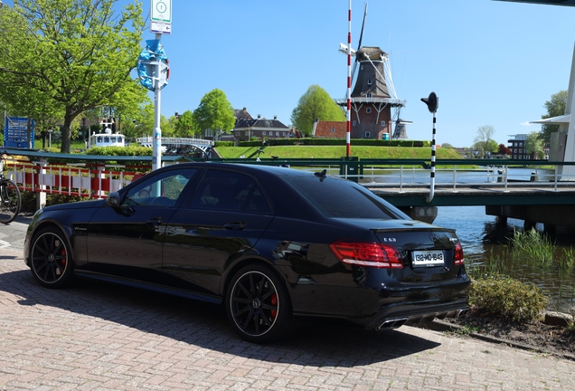 Mercedes-Benz E 63 AMG S W212