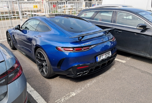 Mercedes-AMG GT 63 C192