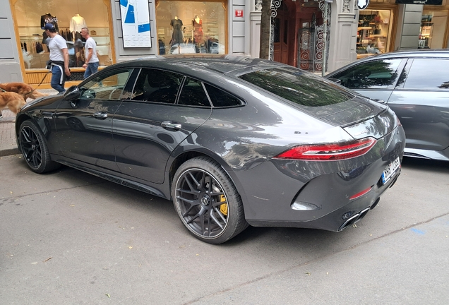 Mercedes-AMG GT 63 S X290
