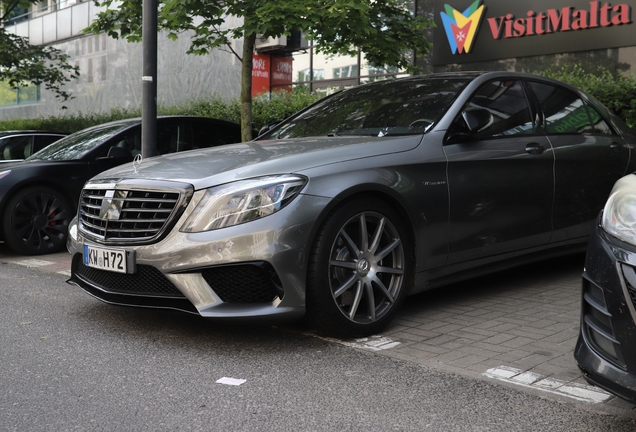 Mercedes-Benz S 63 AMG V222