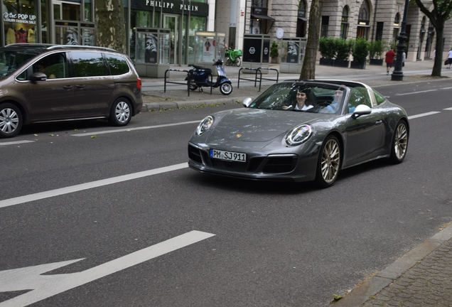Porsche 991 Targa 4 GTS MkII Exclusive Manufaktur Edition