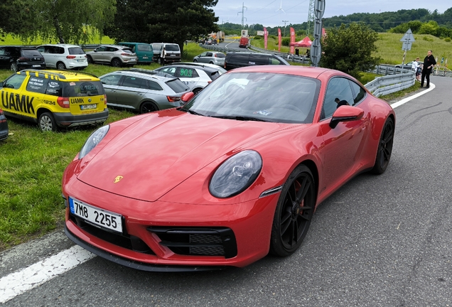 Porsche 992 Carrera GTS