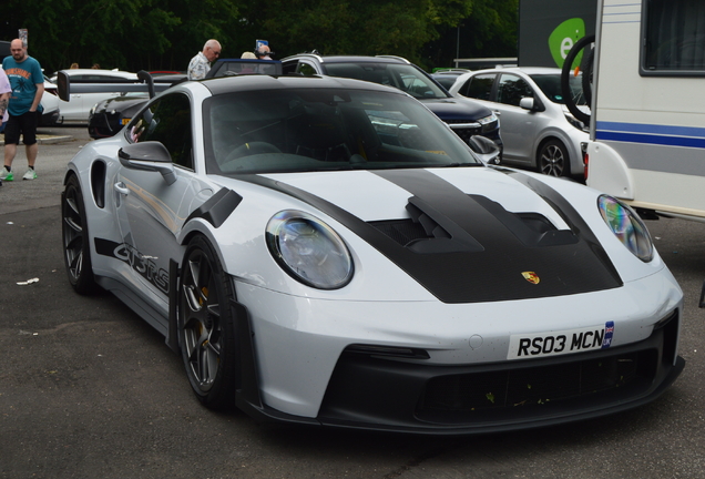 Porsche 992 GT3 RS Weissach Package