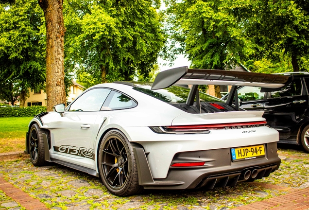 Porsche 992 GT3 RS Weissach Package