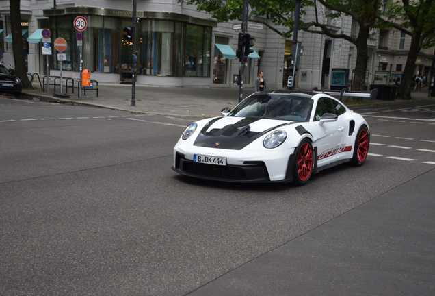 Porsche 992 GT3 RS MkI Weissach Package