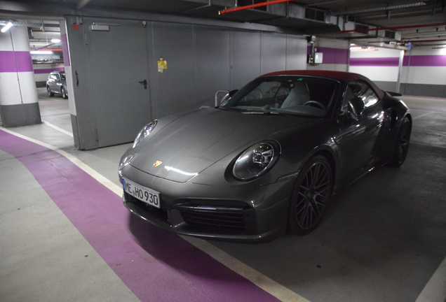 Porsche 992 Turbo Cabriolet