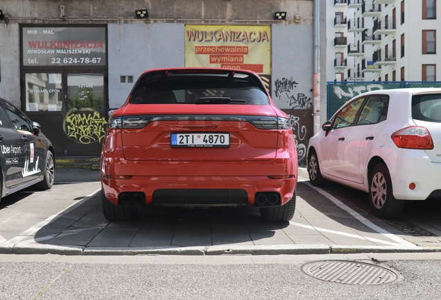 Porsche 9YA Cayenne GTS MkI