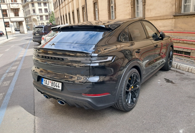 Porsche Cayenne Coupé Turbo E-Hybrid
